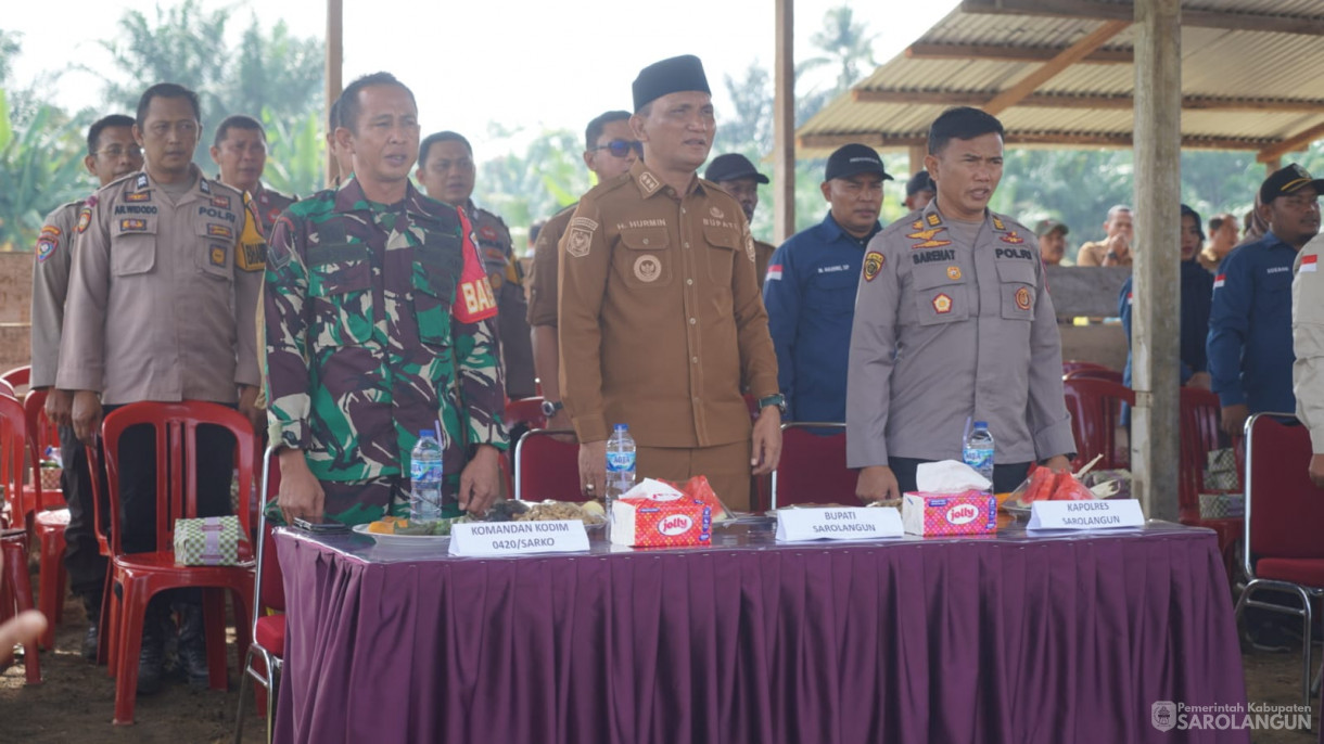 Acara Panen Raya Jagung dan Peresmian Jembatan Gantung Sepanjang 35 Meter di Desa Sungai Merah Kec. Pelawan