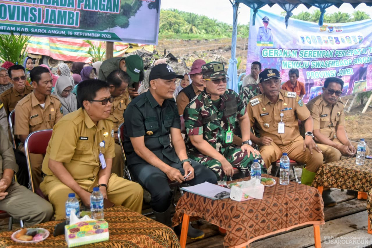 16 September 2025&nbsp; Tanam Padi Ladang Serentak SeProvinsi Jambi di Desa Baru Kecamatan Air Hitam