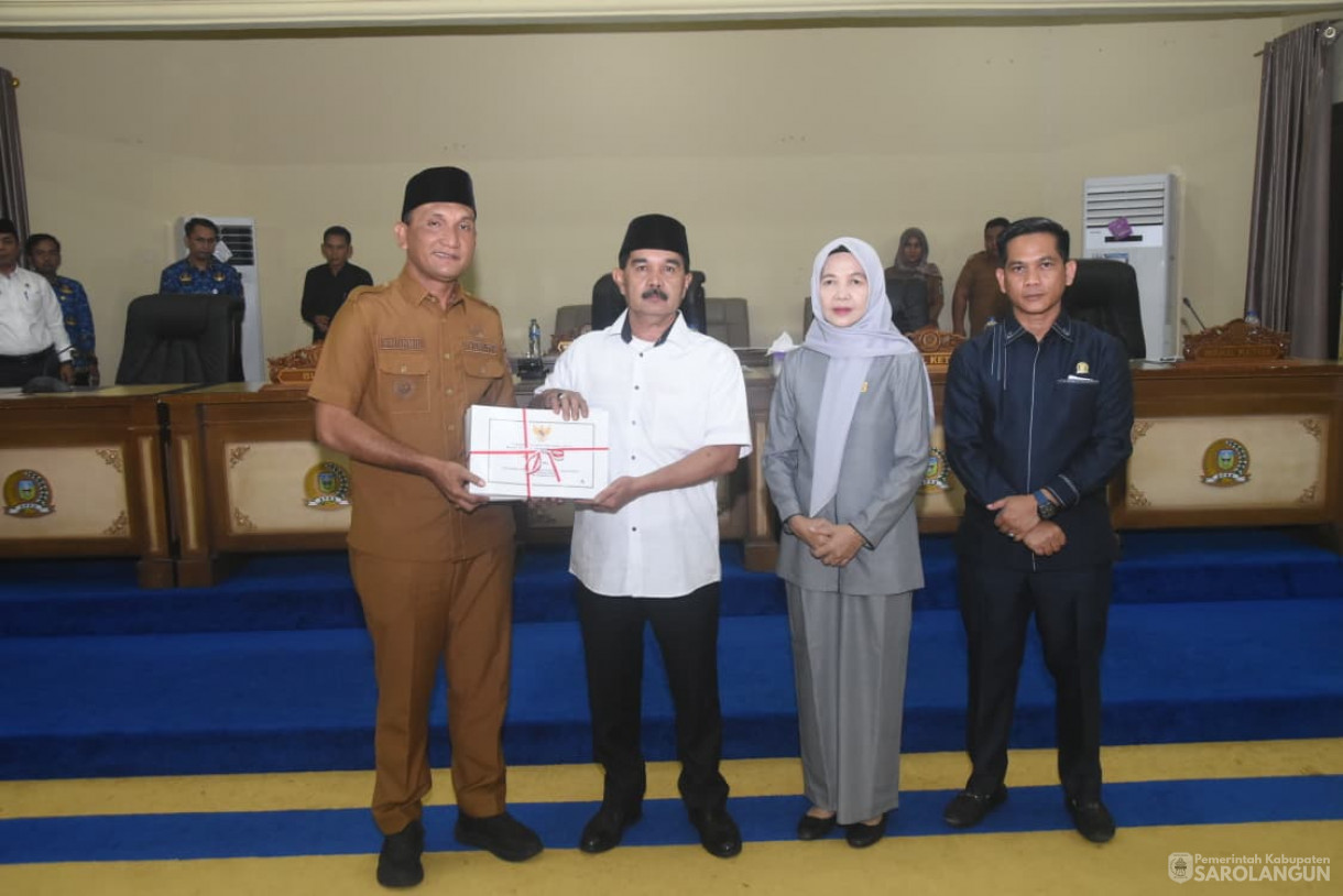 Rapat Paripurna DPRD Tingkat 1 Tahap 1 di Gedung DPRD Kabupaten Sarolangun
