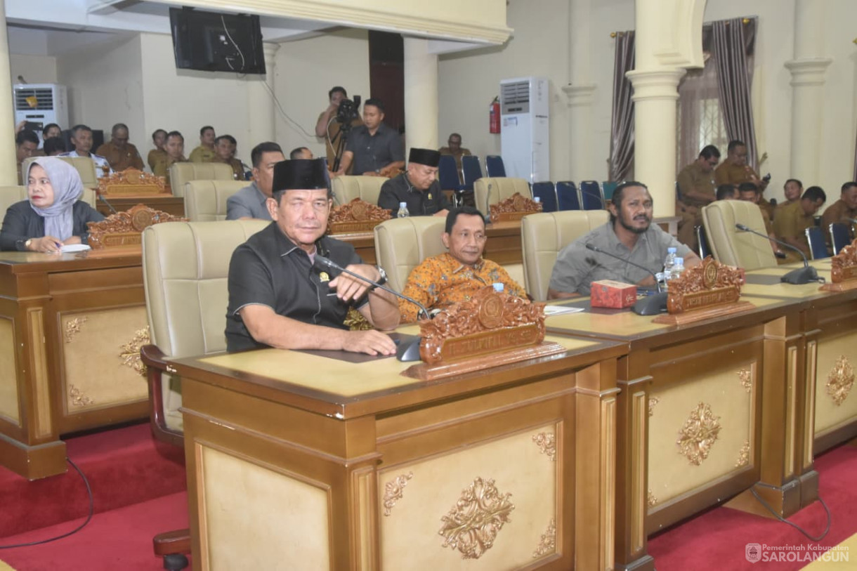 15 September 2025&nbsp; Rapat Paripurna Tingkat 1 Tahap 2 Pandangan Umum Fraksi Fraksi Terhadap Raperda Kabupaten Sarolangun Tahun 2025