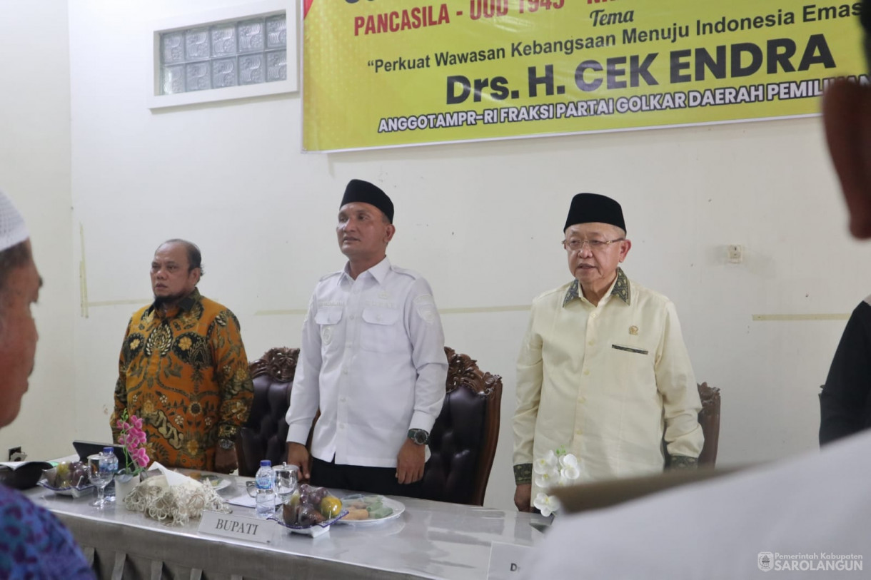 30 Juli 2025 - Acara Reses Bapak Anggota DPR RI Bapak Drs. H Cek Endra Bersama Masyarakat Bertempat di Kediaman Pribadi Bapak Cek Endra di Lapangan Sriwijaya Sarolangun