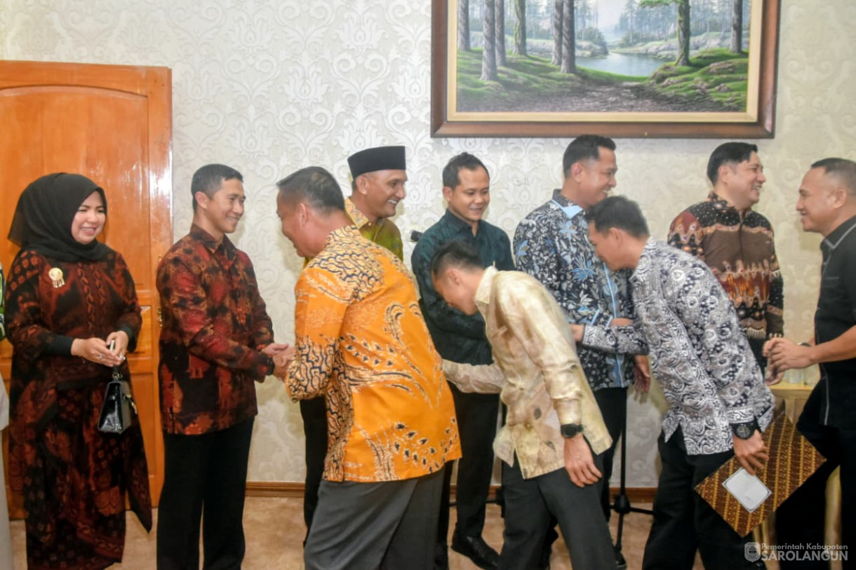 16 September 2025 Penyambutan Dandim 0420 Sarko Bapak Letkol Inf Yakhya Wisnu Arianto, S.Sos. M.Han di Rumah Dinas Bupati Sarolangun