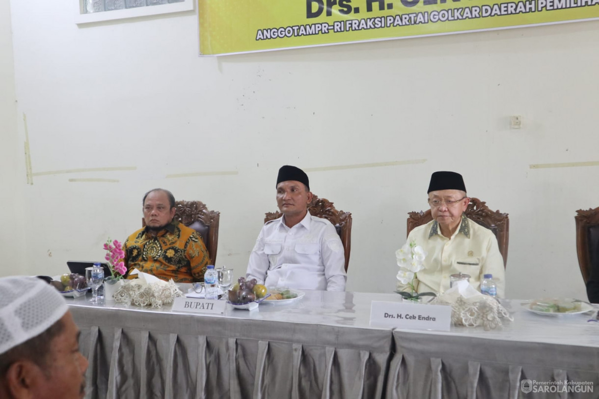 30 Juli 2025 - Acara Reses Bapak Anggota DPR RI Bapak Drs. H Cek Endra Bersama Masyarakat Bertempat di Kediaman Pribadi Bapak Cek Endra di Lapangan Sriwijaya Sarolangun