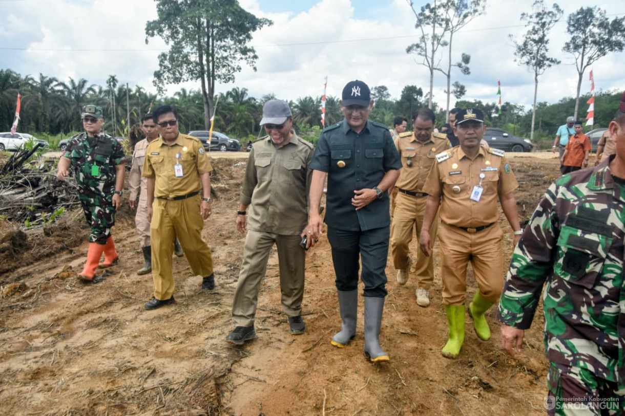 16 September 2025&nbsp; Tanam Padi Ladang Serentak SeProvinsi Jambi di Desa Baru Kecamatan Air Hitam