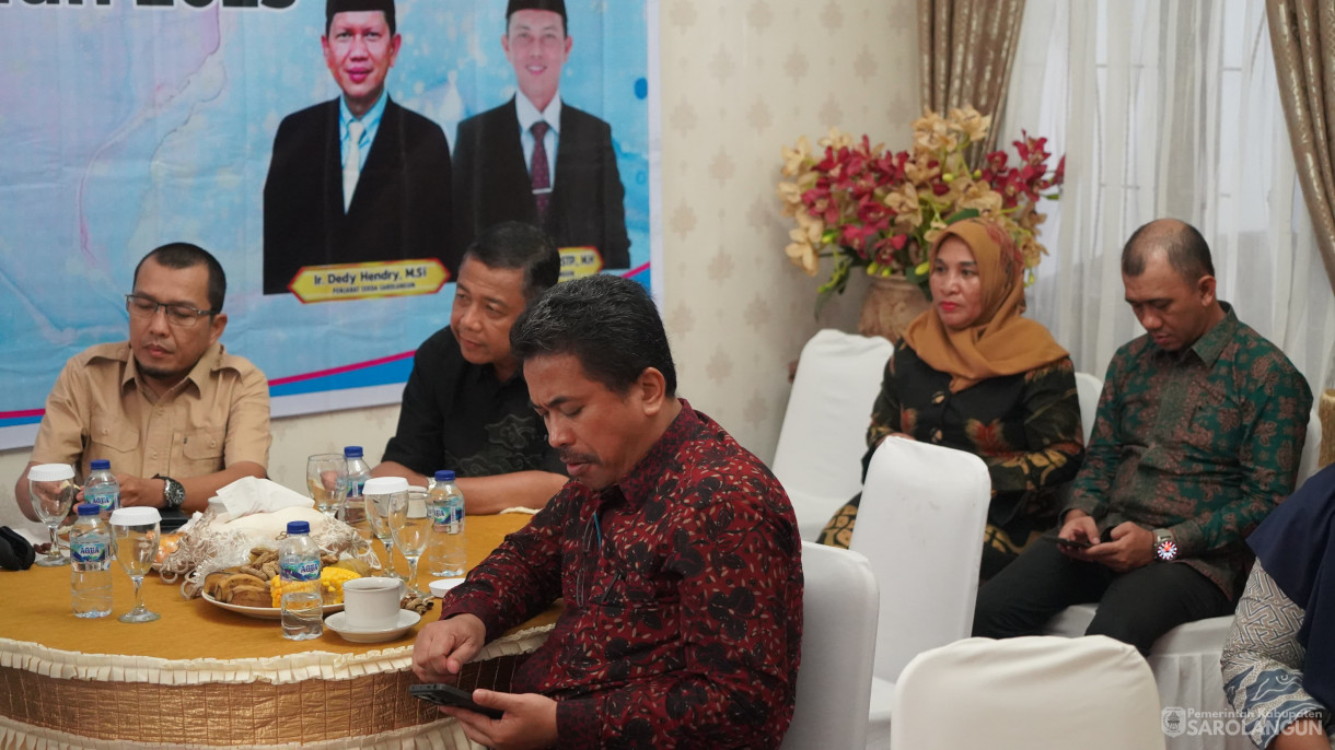 8 Agustus 2025 - Wakil bupati Sarolangun Mengikuti kegiatan Zoom Meeting Penganugrahan Kota Layak Anak Tahun 2025 Bertempat di Rumah Dinas Wakil Bupati Sarolangun