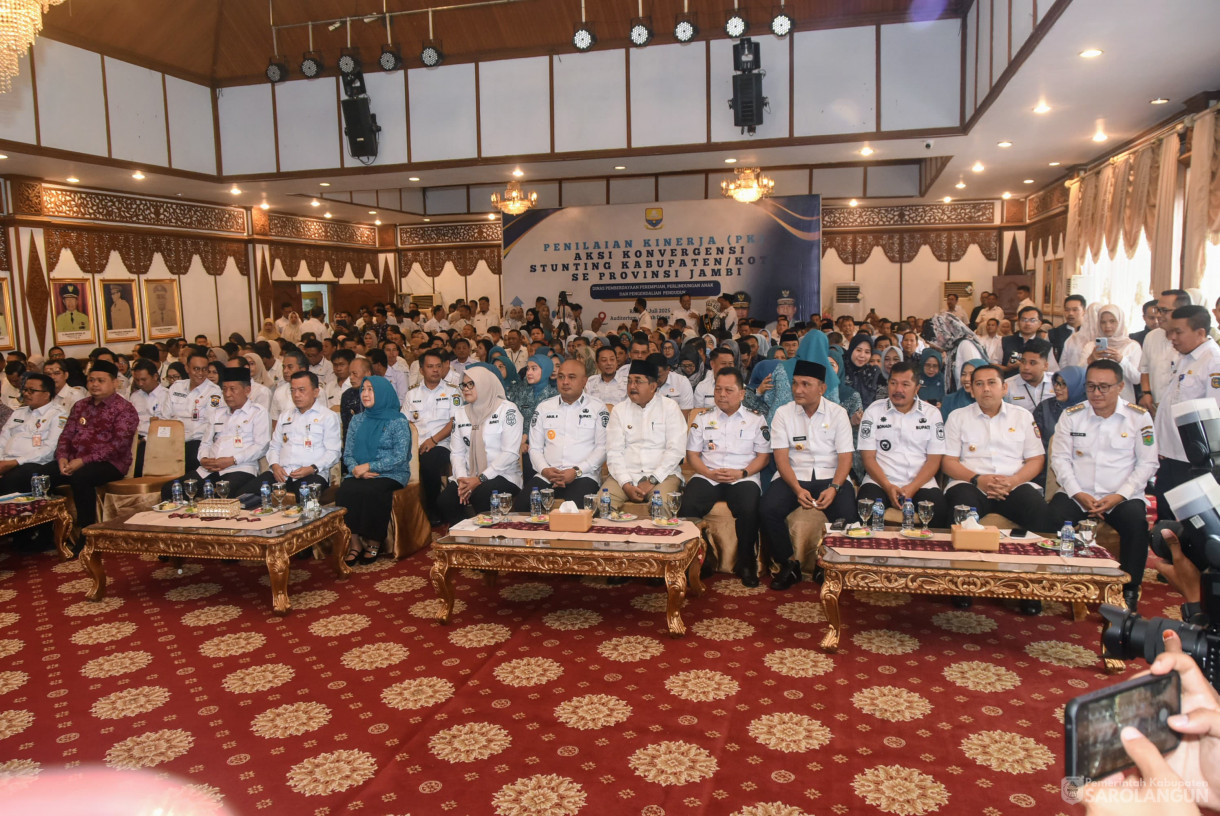 2 Juli 2025 -&nbsp;Pemkab Sarolangun Raih Juara I Penilaian Kinerja Aksi Konvergensi Stunting Kabupaten Kota se Provinsi Jambi
