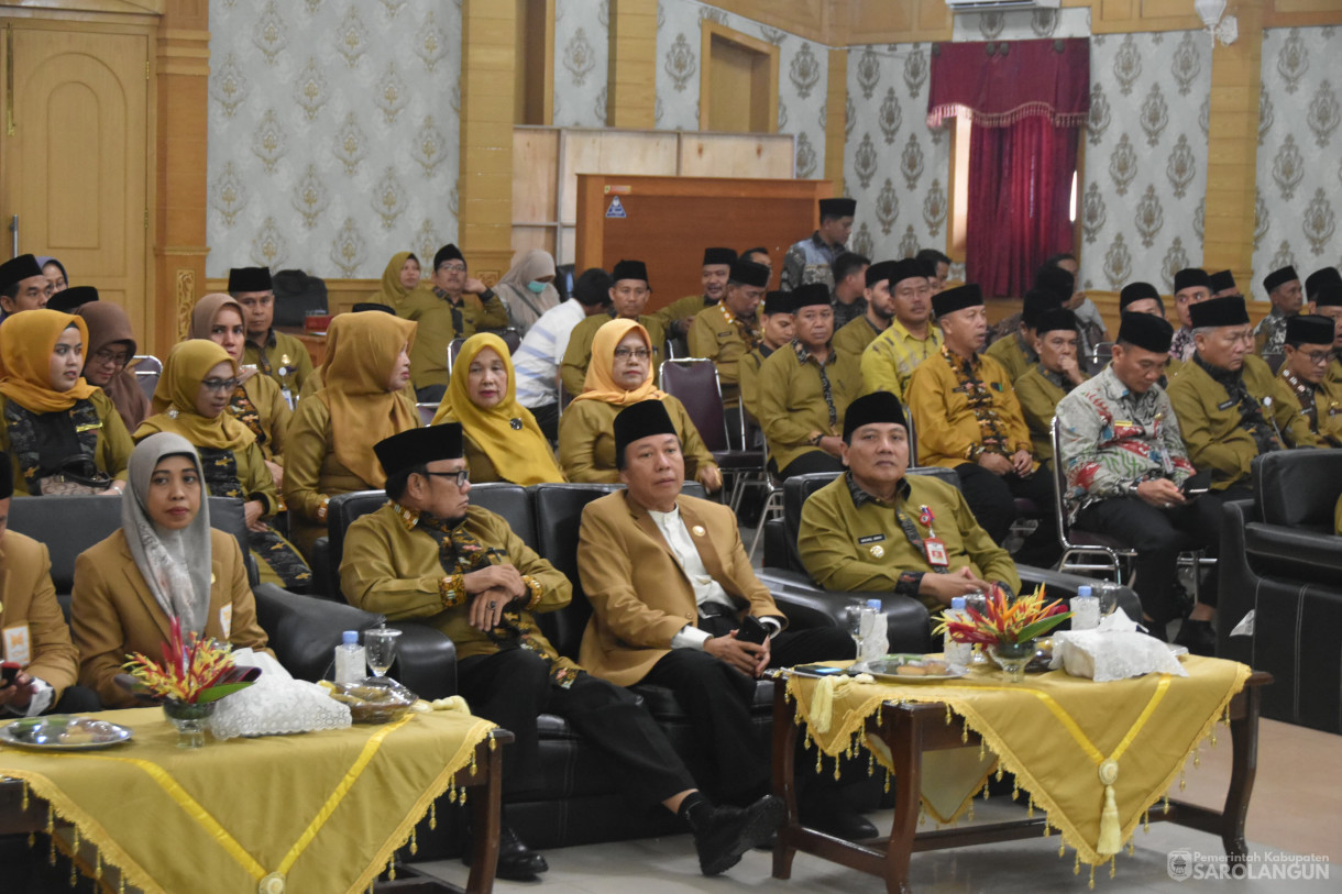 28 Desember 2023 - Pelantikan Pengurus Ikatan Cendekiawan Muslim Se Indonesia Organisasi Daerah Kabupaten Sarolangun Di Ruang Aula Utama Kantor Bupati Sarolangun