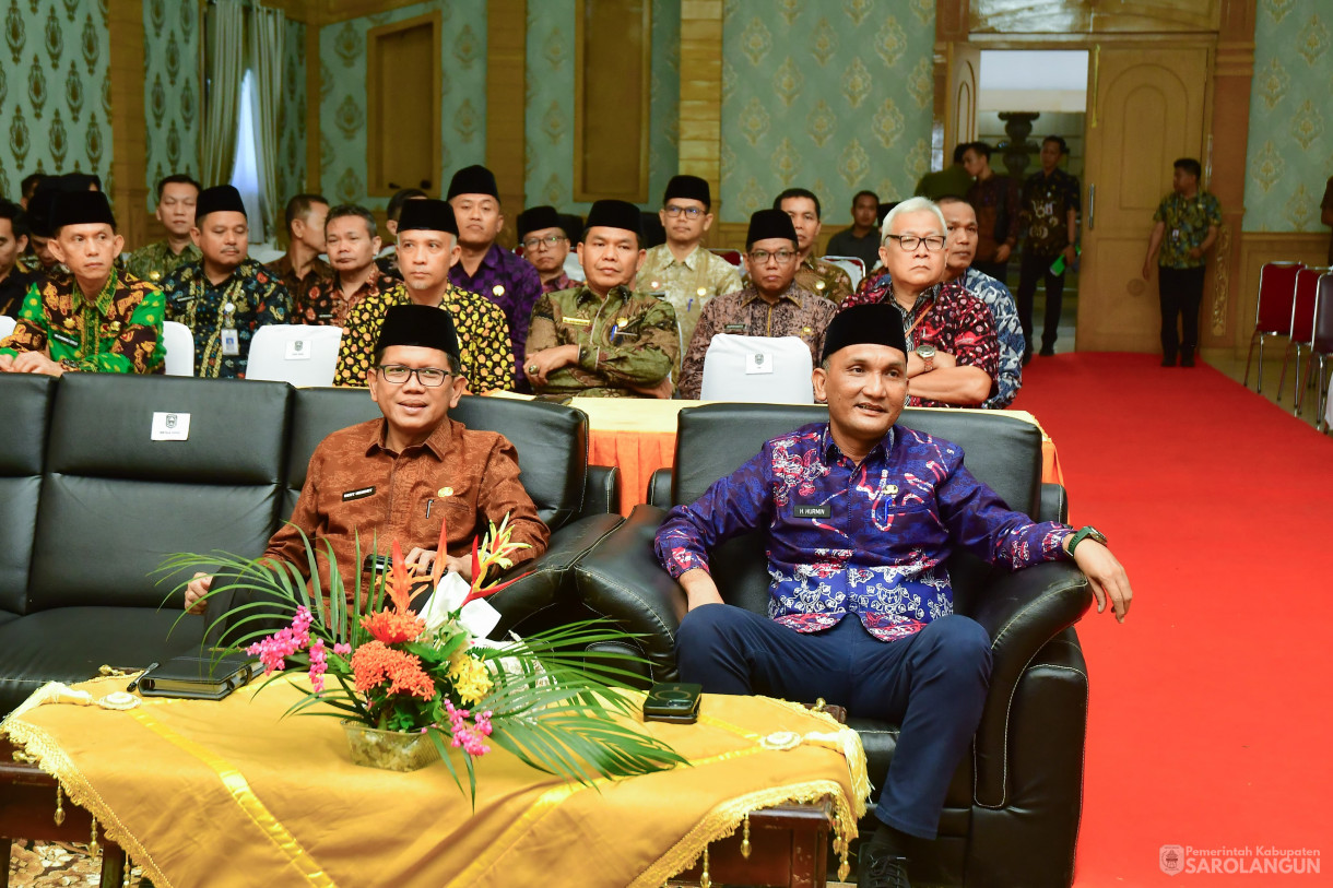 27 Maret 2025 -&nbsp;Pelantikan Pengurus TP PKK Kabupaten Sarolangun Periode Tahun 2025 sd 2030 Oleh Ketua TP PKK Kabupaten Sarolangun Bertempat di Ruang Aula Utama Kantor Bupati Sarolangun
