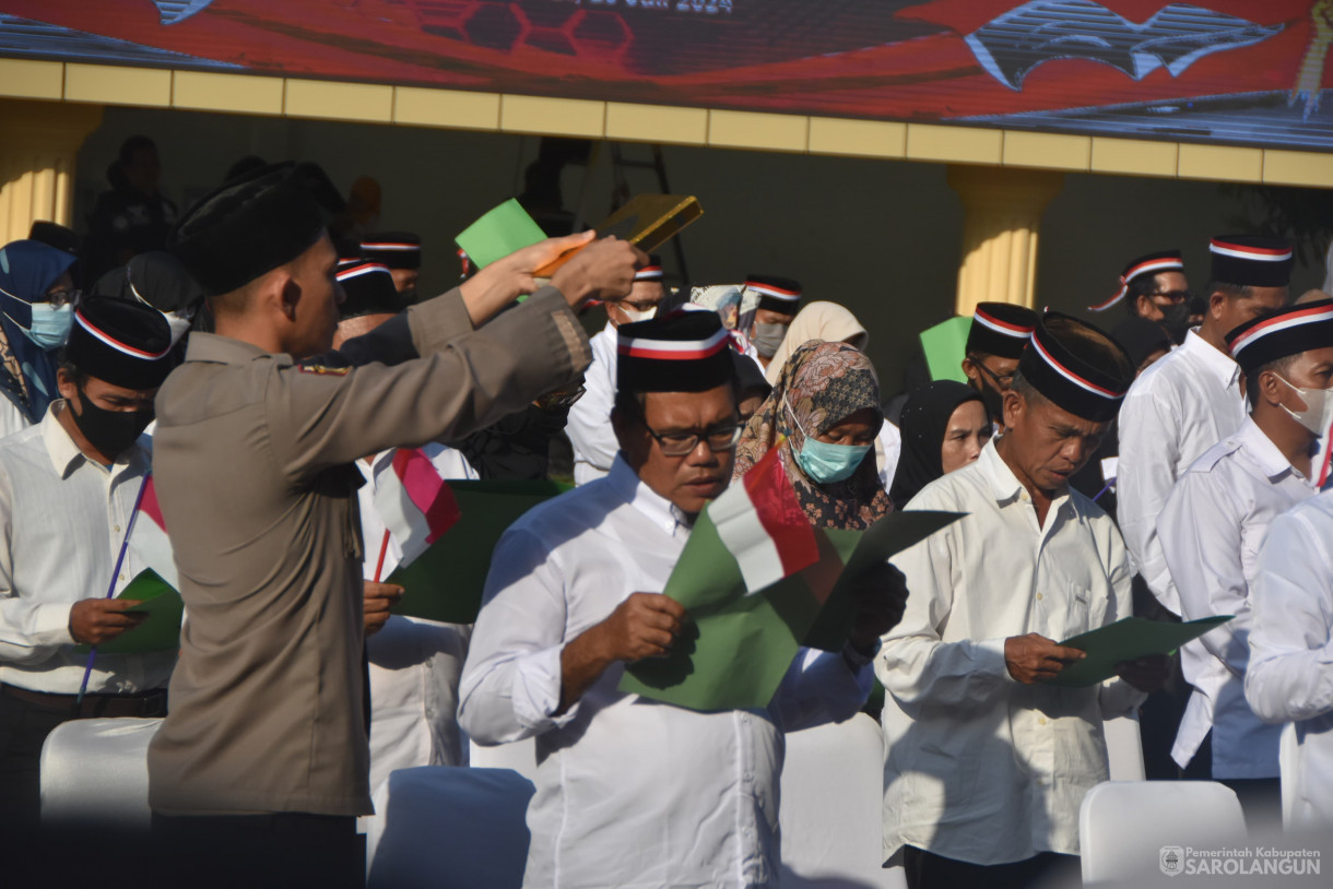 25 Juli 2024 - Prosesi Lepas Bai at dan Ikrar Setia NKRI Orang atau Kelompok Orang Yang Terafiliasi Negara Islam Indonesia, Bertempat di Lapangan Polda Jambi