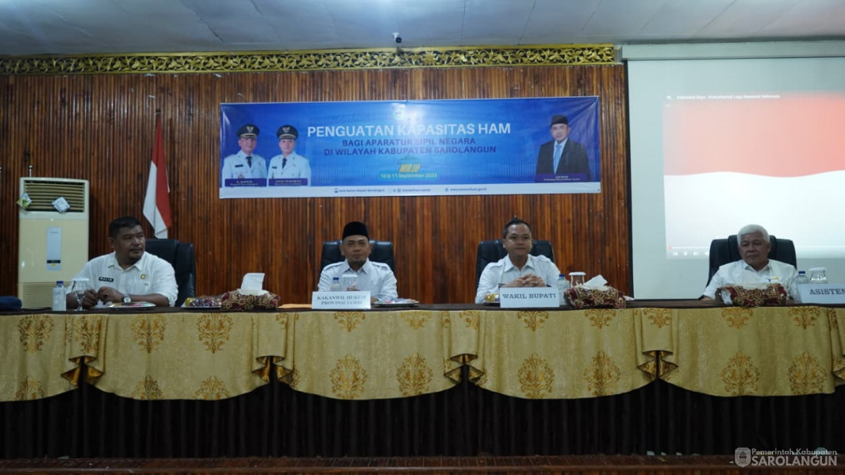 10 September 2025&nbsp; Kegiatan Penguatan HAM Bagi ASN Di aula Bappeda kabupaten Sarolangun