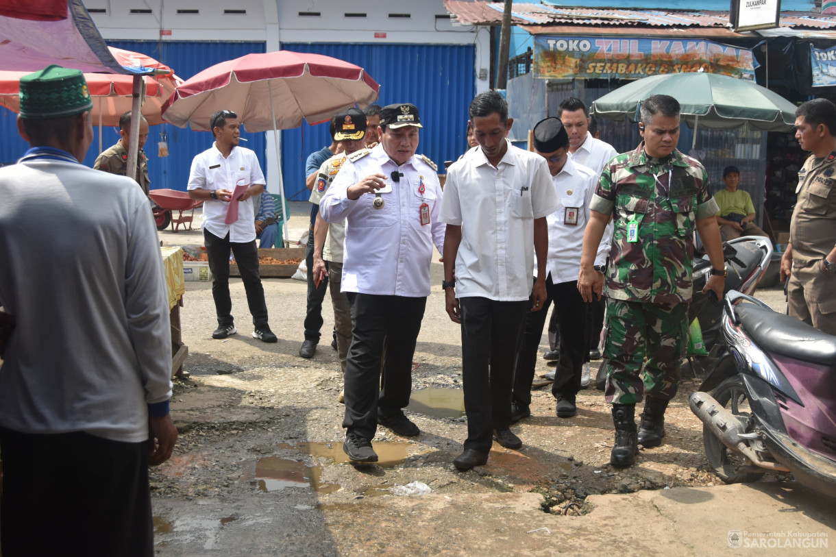 29 Mei 2024 - Launching Kedai Pangan Pemkab Sarolangun Di Ceria Toserba Sarolangun, Gerakan Pasar Murah, Meninjau Harga Bahan Pokok Di Pasar Atas Sarolangun, Meninjau J