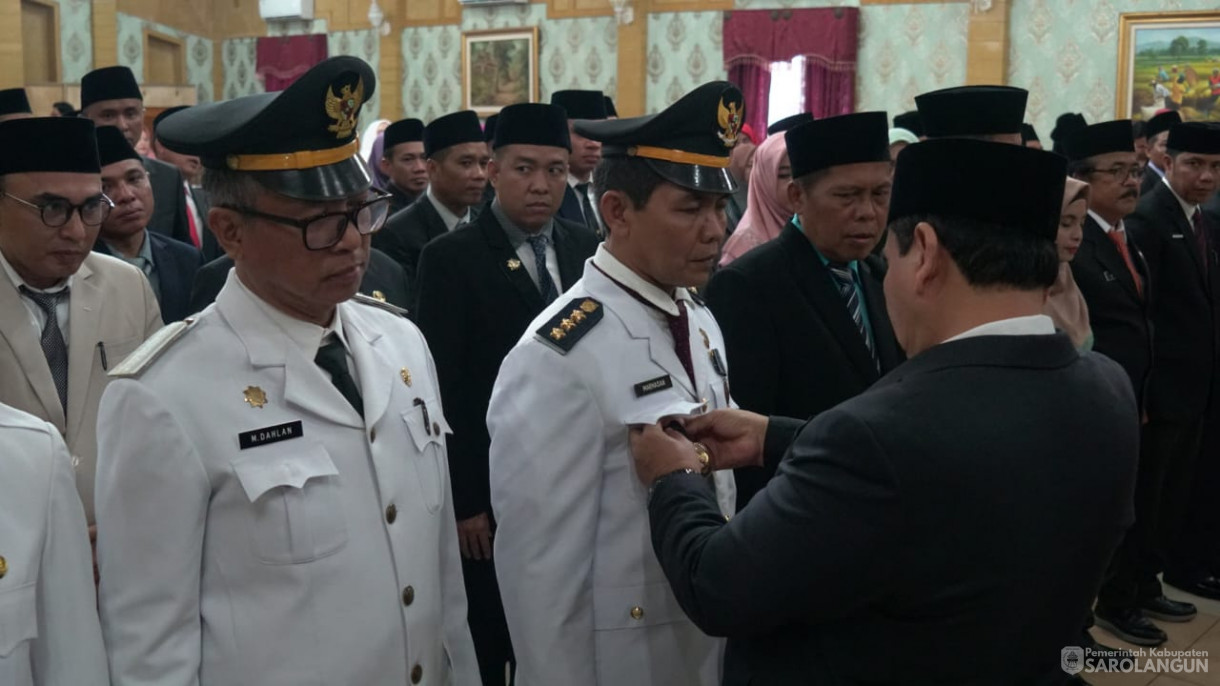 27 Juni 2024 -&nbsp;Pelantikan dan Pengambilan Sumpah Janji Jabatan Pejabat Pimpinan Tinggi Pratama, Administrator dan Pengawas di Lingkungan Pemerintah Kabupaten Sarolangun