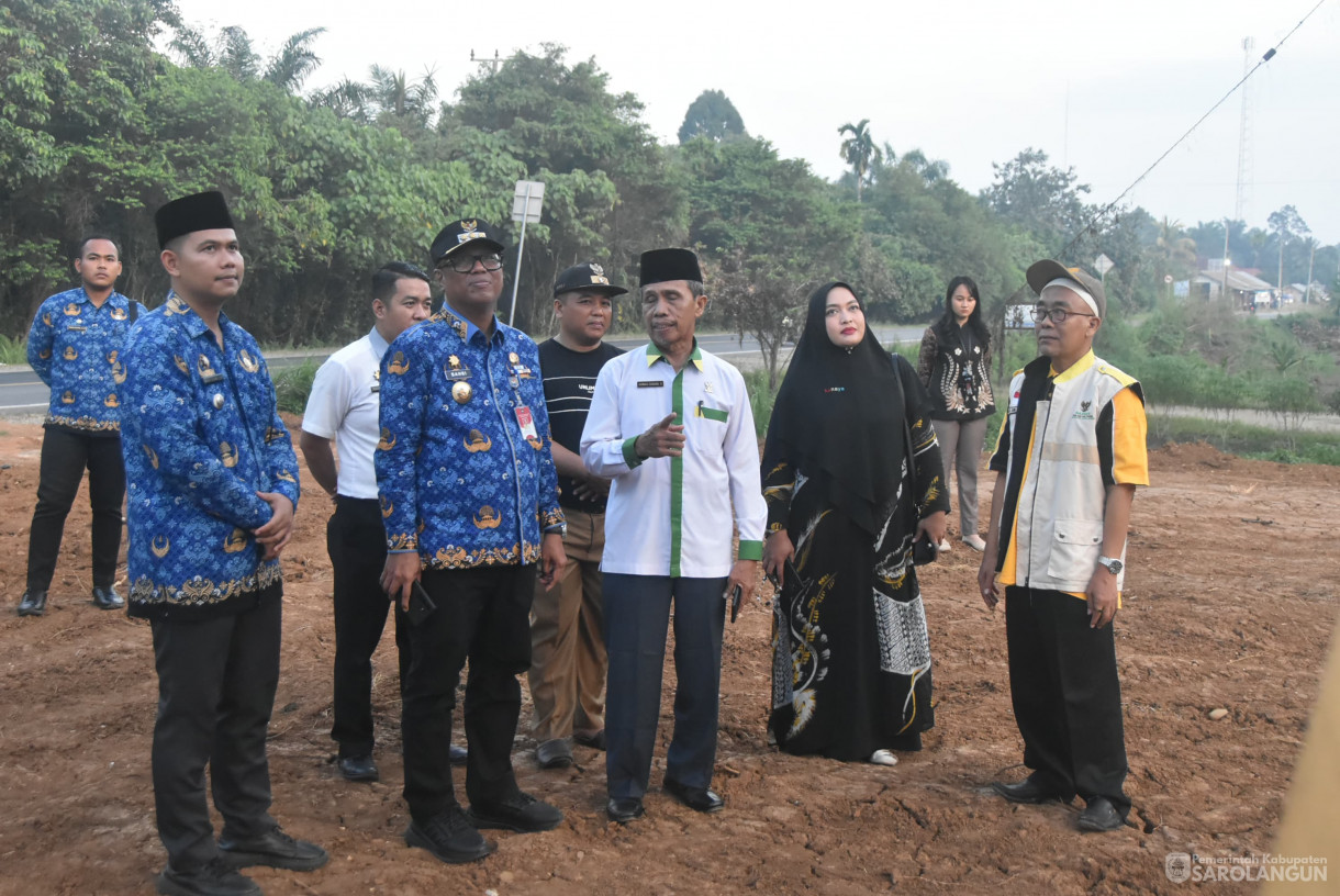 28 Oktober 2024 -&nbsp;Meninjau Pembangunan Rumah Sehat Baznas Kabupaten Sarolangun, Bertempat di Desa Tanjung Kecamatan Bathin VIII