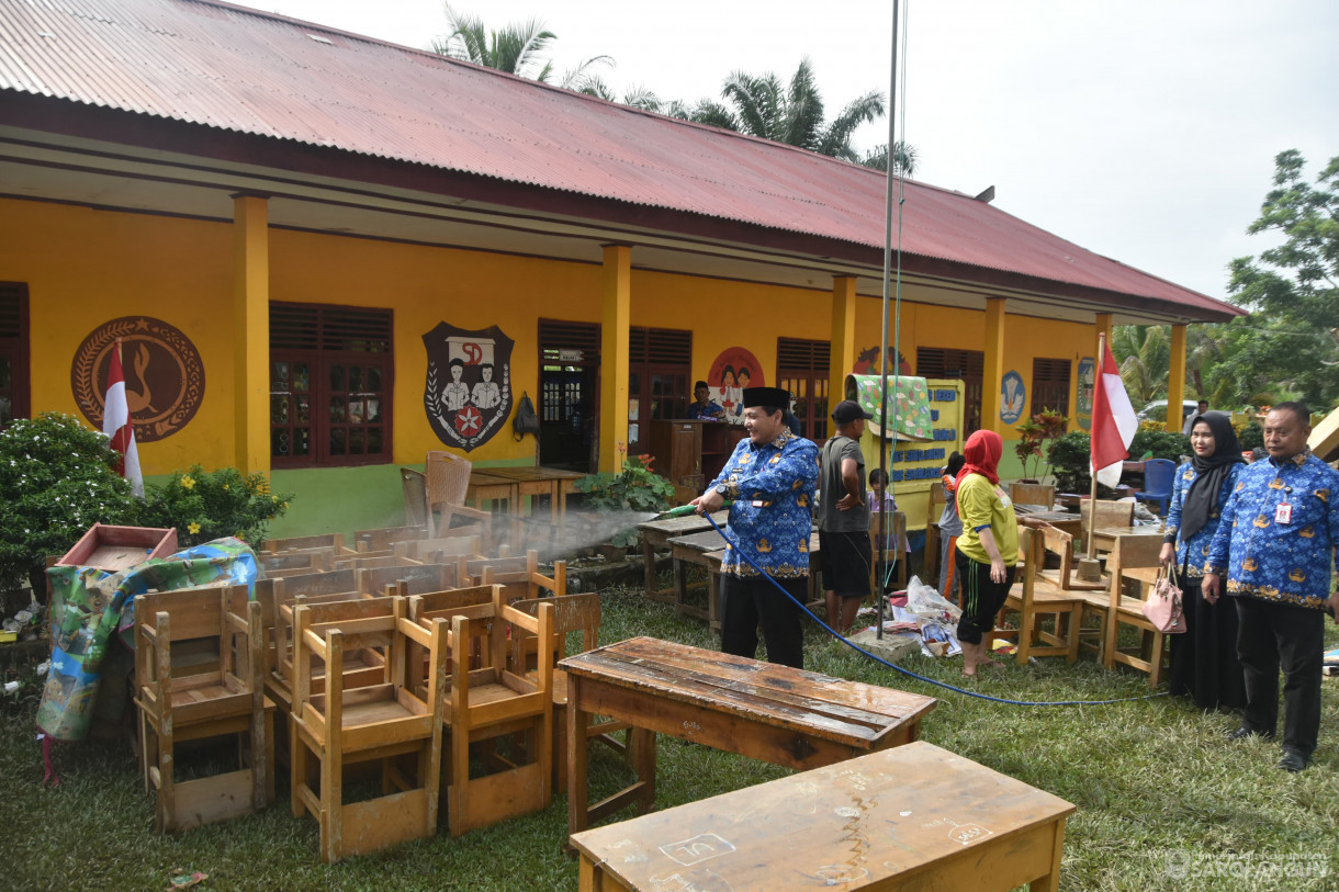 17 Januari 2024 - Meninjau Kondisi Sekolah Pasca Banjir Di Kecamatan Sarolangun