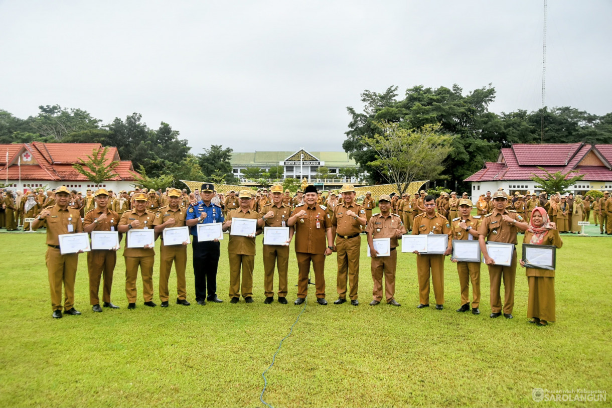 5 Februari 2024 - Apel Gabungan Serta Penyerahan Penghargaan Penyerapan Realisasi Anggaran Dan Penurunan Stunting