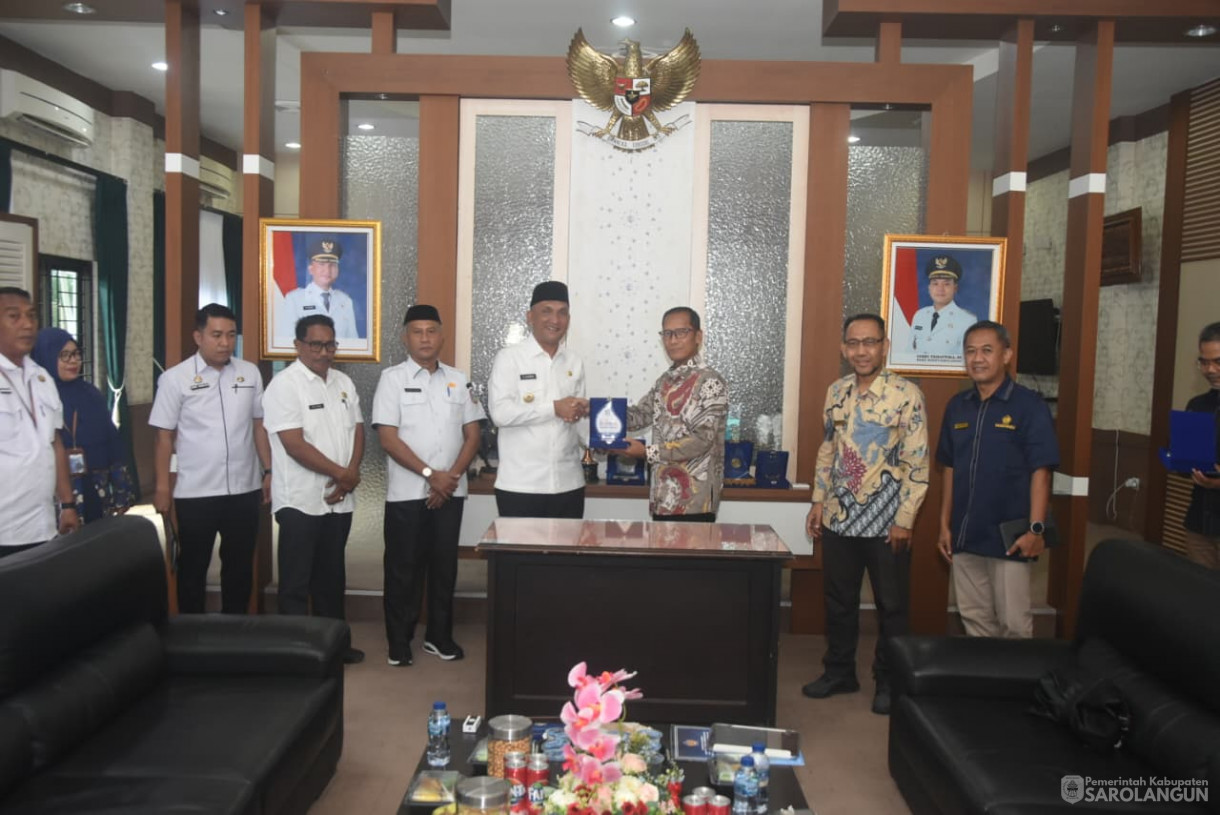 27 Agustus 2025&nbsp; Penandatanganan MOU Kerjasama Antara Kantor Wilayah Direktorat Jenderal Perbendaharaan Provinsi Jambi Dengan Pemerintah Kabupaten Sarolangun