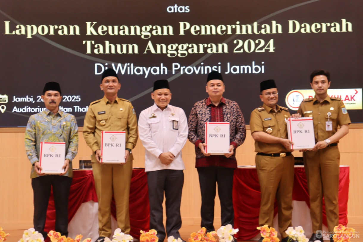 26 Mei 2025 - Bupati Sarolangun Menghadiri Acara Penyampaian&nbsp; Laporan Hasil Pemeriksaan atas Laporan Keuangan Pemerintah Daerah Tahun Anggaran 2024 Di Wilayah Provinsi Jambi