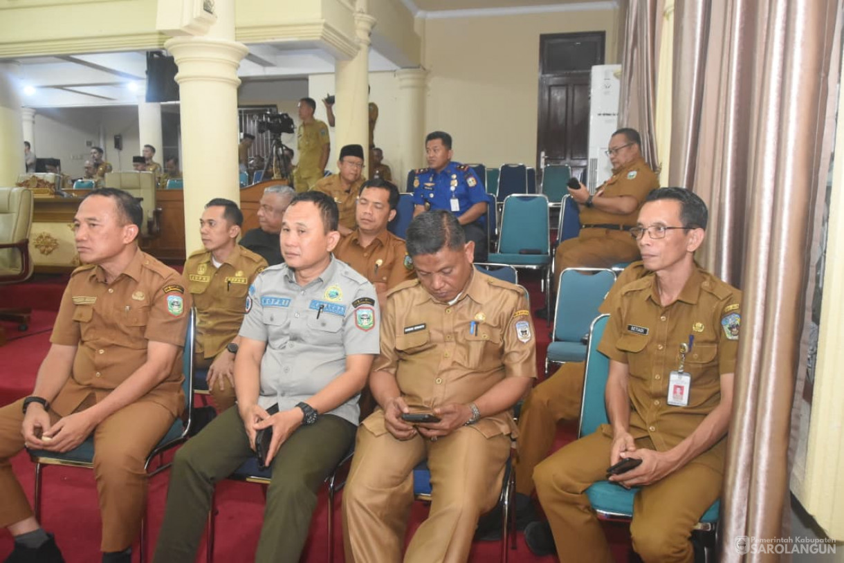 3 November 2025&nbsp; Rapat Paripurna Tingkat I Tahap 2 Pandangan Umum Fraksi Fraksi DPRD terhadap RKUA dan PPAS Anggaran Pendapatan dan Belanja Daerah Kabupaten Sarolangun Tahun Anggaran 2026
