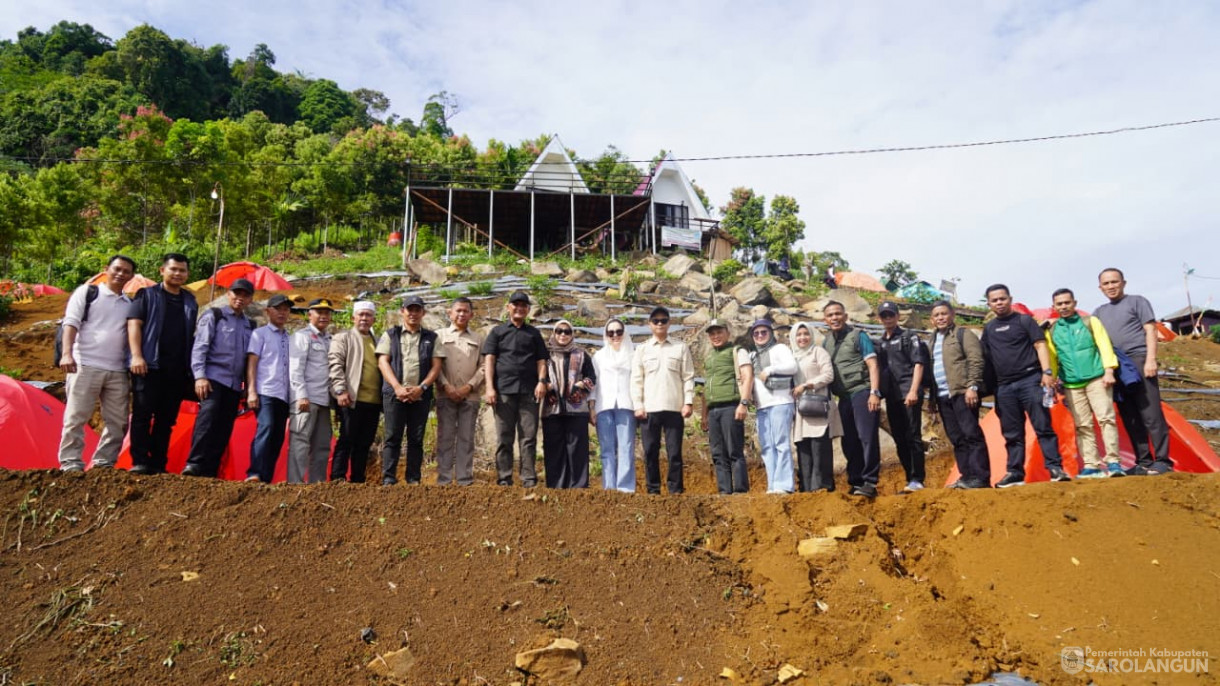 25 Oktober 2025&nbsp; Resmikan Destinasi Wisata Puncak Bukit Tempurung Desa Lubuk Bangkar dan Bersama BUMDes Lubuk Bangkar Tanam Cabe dan Sayuran Di Kawasan Puncak Bukit Tempurung&nbsp;&nbsp;