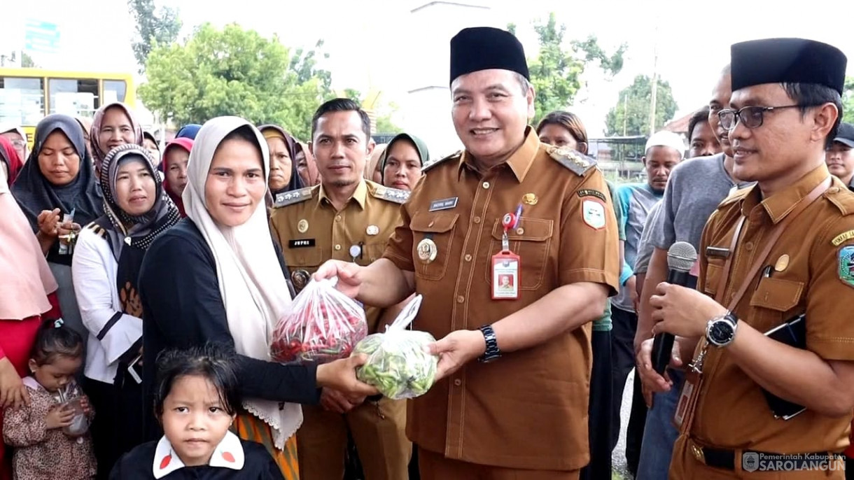 27 Februari 2024 - Operasi Pasar Murah Di Halaman Masjid Raya  Attaqwa Kecamatan Pauh