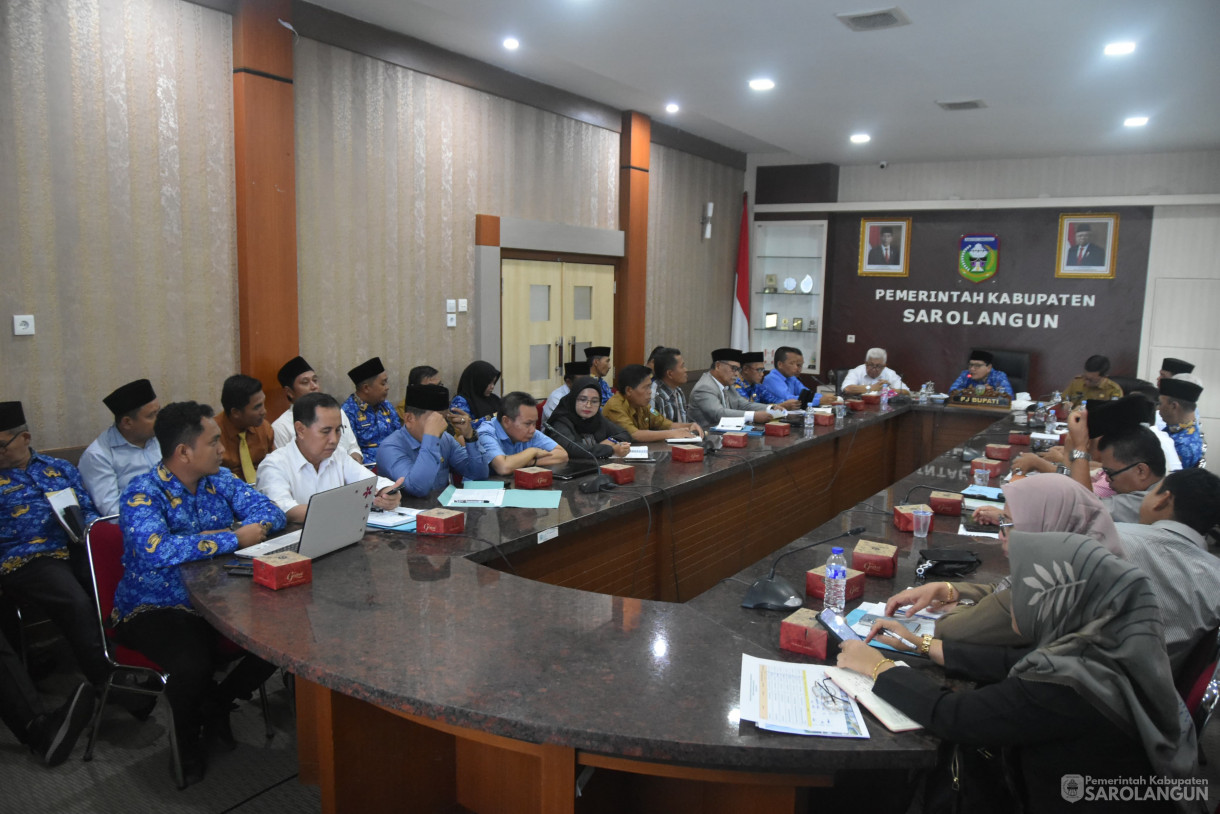 3 Juni 2024 - Rapat Realisasi Apbd Kabupaten Sarolangun Tahun 2024 Di Ruang Pola Utama Kantor Bupati Sarolangun