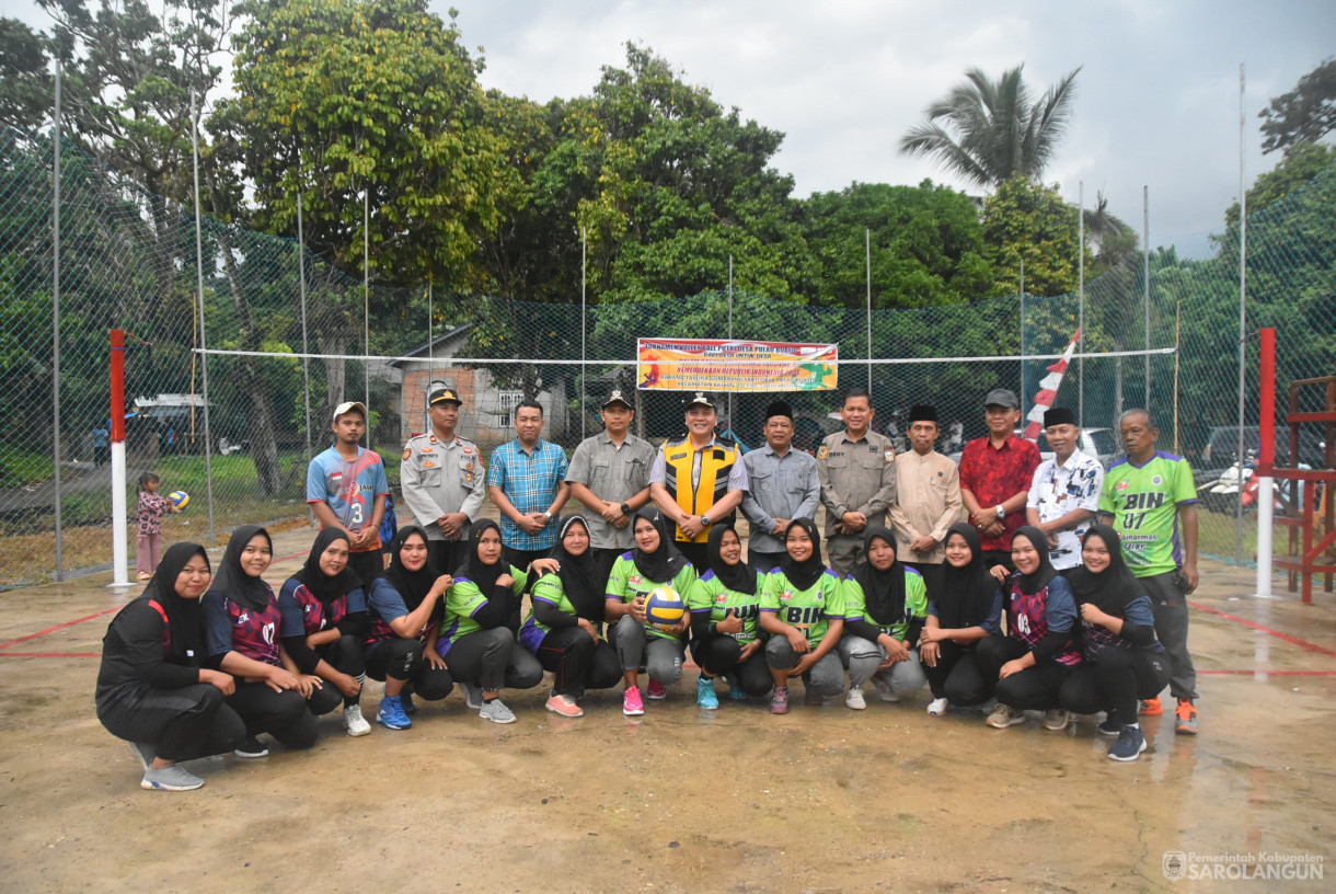 9 Agustus 2024 -&nbsp;Penyerahan Bantuan Kepada Mustahiq Warga Desa Pulau Buayo Program Baznas Sarolangun Sekaligus Pembukaan Turnamen Bola Voli Putri Dalam Rangka Menyambut Hari Kemerdekaan Indonesia, Bertempat di Desa Pulau Buayo kecamatan Bathin VII