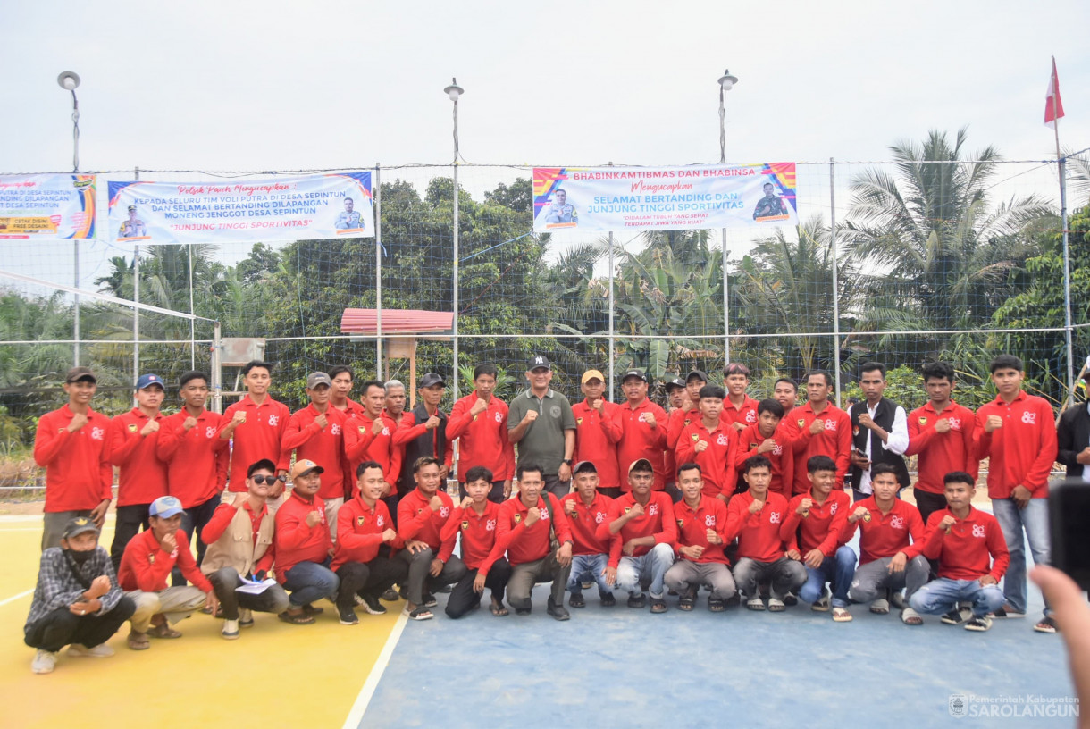 26 Juli 2025 - Pembukaan Turnamen Semi Open Voly di Lapangan Moneng Janggut Desa Sepintun