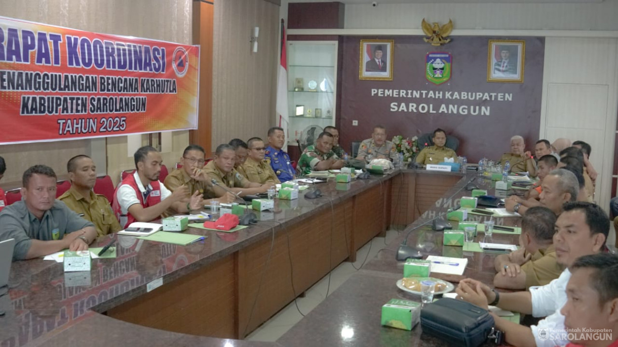 27 Mei 2025 - Wakil Bupati Sarolangun&nbsp; Memimpin Rapat Kordinasi Tim Penangulanan Bencana Karhutla kabupaten Sarolangun Tahun 2025