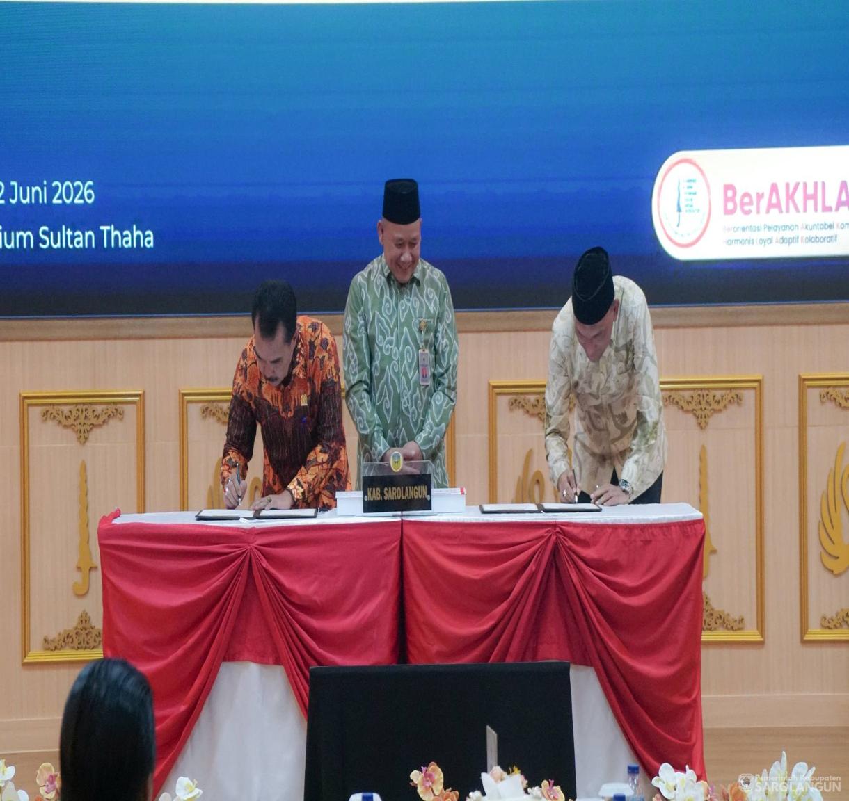2 Juni 2026 Pemerintah Kabupaten Sarolangun raih Penghargaan&nbsp; ke10 Wajar Tanpa Pengecualian dari BPK RI Perwakilan Provinsi Jambi atas Laporan Keuangan Pemerintah Daerah Tahun Anggaran 2025