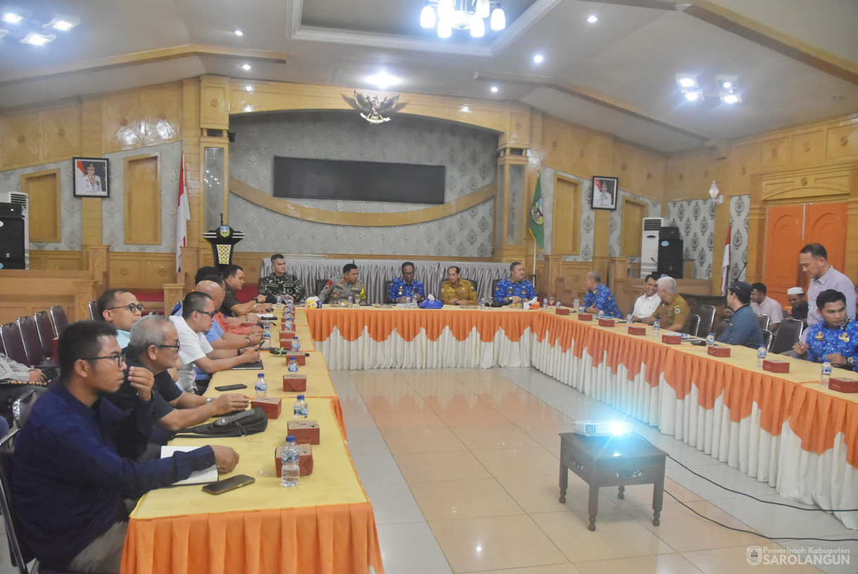 28 Oktober 2024 -&nbsp;Rapat Koordinasi Membahas Isu Strategis Aktifitas Penambangan Dan Angkutan Batubara di Kabupaten Sarolangun, Bertempat di Aula Utama Kantor Bupati Sarolangun