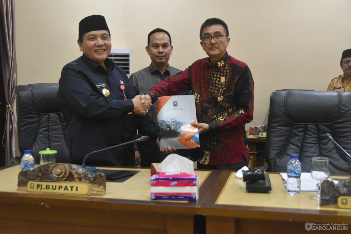 24 Juni 2024 - Rapat Paripurna Tingkat I Tahap 2, Tingkat I Tahap 3, Tingkat II, Bertempat di Gedung DPRD Sarolangun