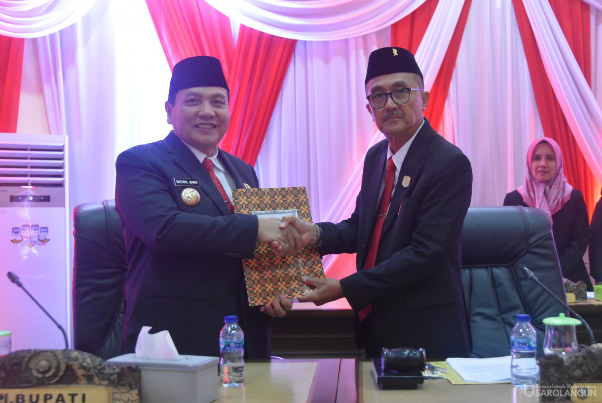 16 Agustus 2024 -&nbsp;Rapat Paripurna Tingkat I Tahap 2, Bertempat di Gedung DPRD Kabupaten Sarolangun