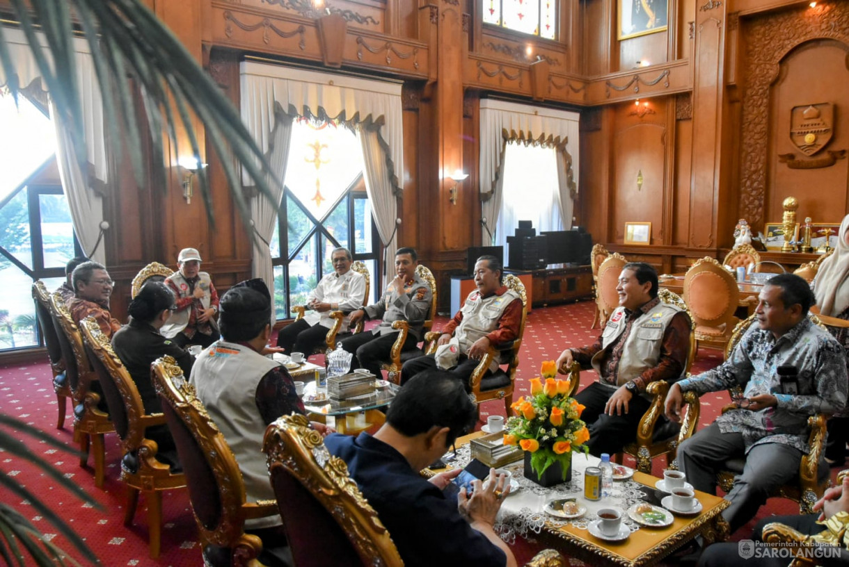 14 September 2023 - Penjabat Bupati Sarolangun Menghadiri Pembukaan Roadshow Bus KPK di Lapangan Kantor Gubernur Jambi