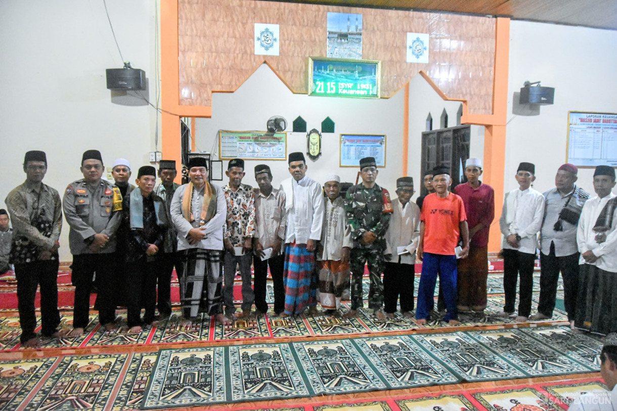 19 Maret 2024 - Buka Bersama Di Rumah Dinas Camat Singkut, Dilanjutkan Safari Ramadan Di Masjid Daruttaubah Desa Bukit Murau Kecamatan Singkut