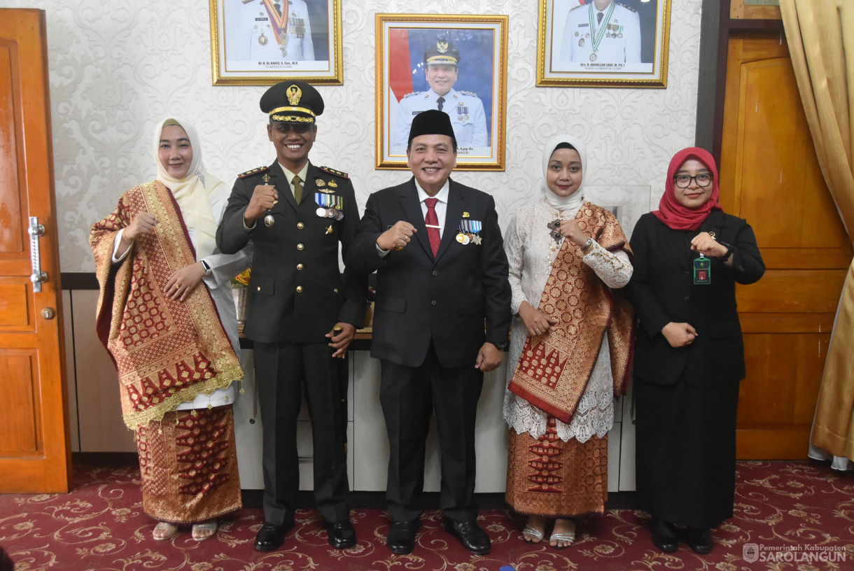 17 Agustus 2024 -&nbsp;Upacara Penurunan Bendera Merah Putih Dalam Rangka HUT RI Ke 79, Bertempat di Lapangan Gunung Kembang Sarolangun