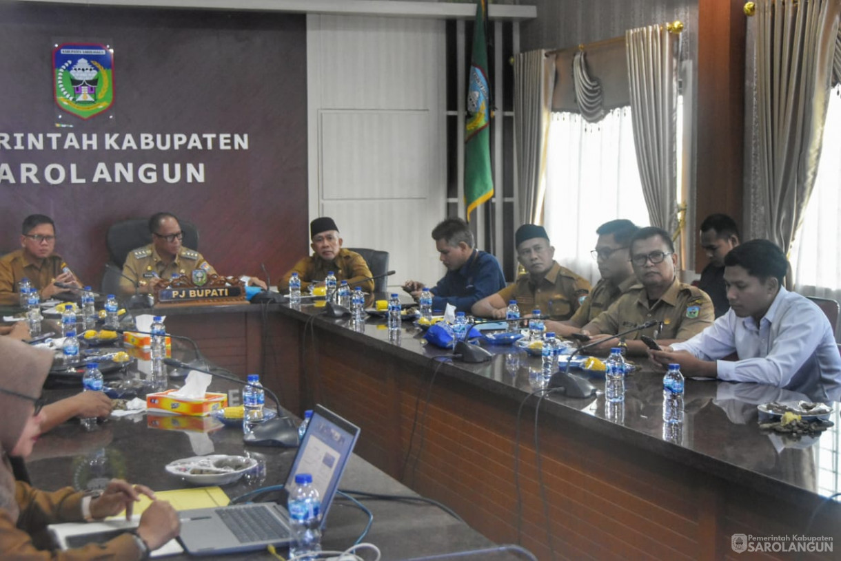 13 Januari 2024 - Rapat TPID Via Zoom Meeting, Bertempat di Ruang Pola Utama Kantor Bupati Sarolangun