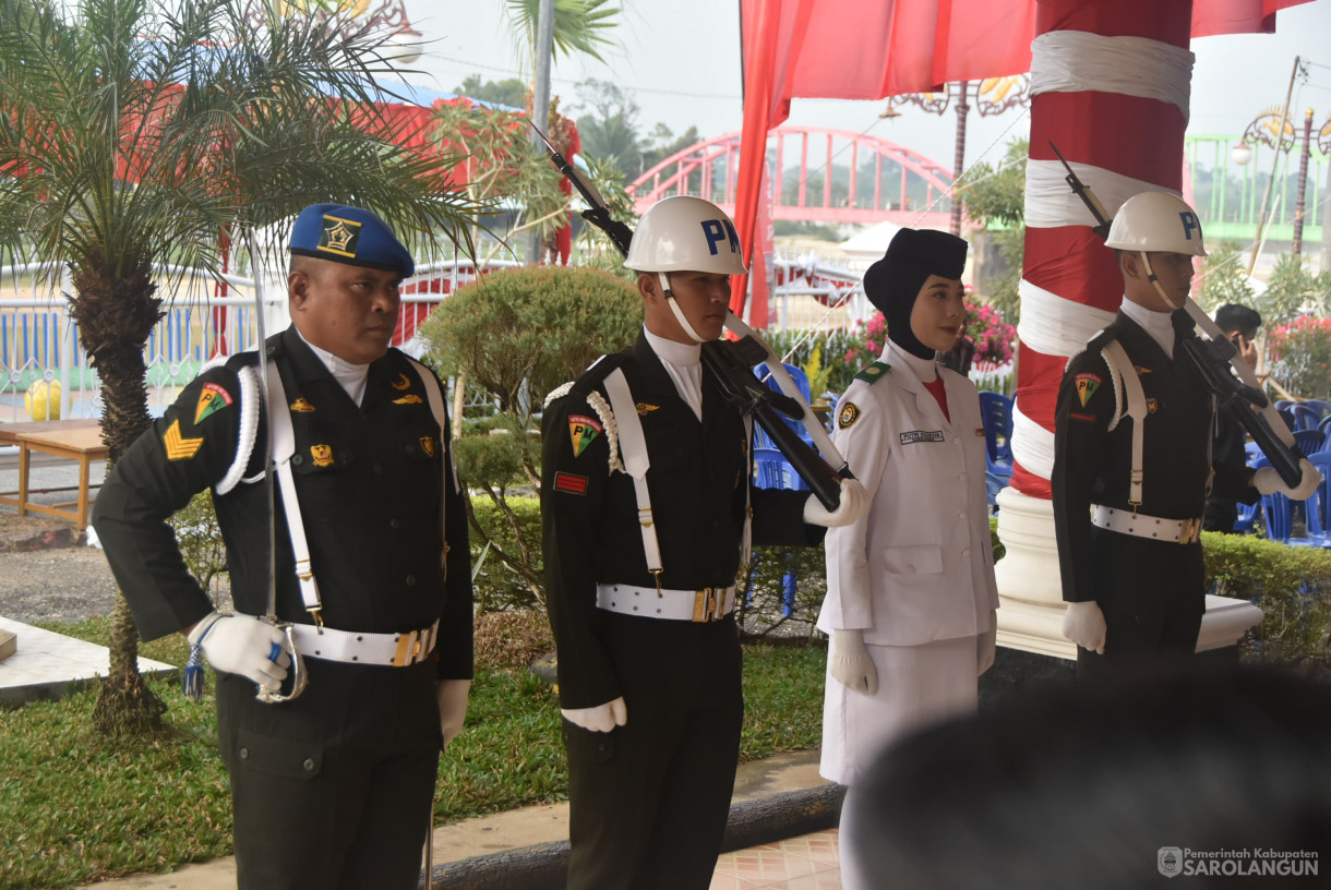 17 Agutus 2024 -&nbsp;Penjemputan Bendera Pusaka di Rumah Dinas Bupati Sarolangun