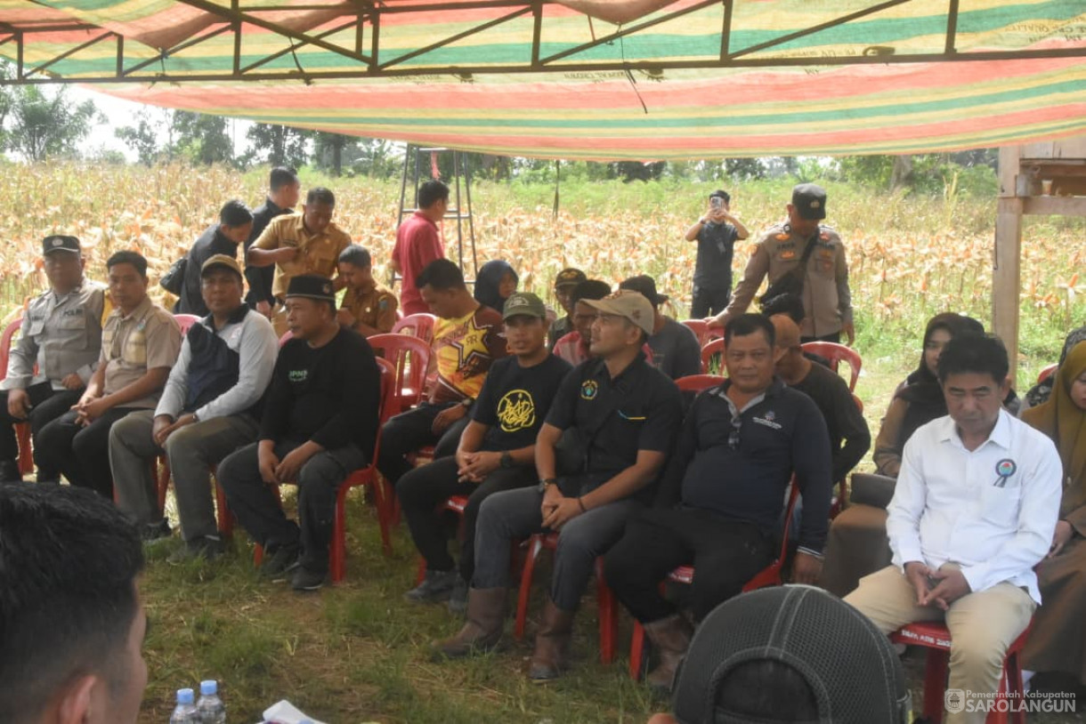 27 Oktober 2025&nbsp; Panen Jagung Ketahanan Pangan di Desa Lidung27 Oktober 2025&nbsp; Panen Jagung Ketahanan Pangan di Desa Lidung