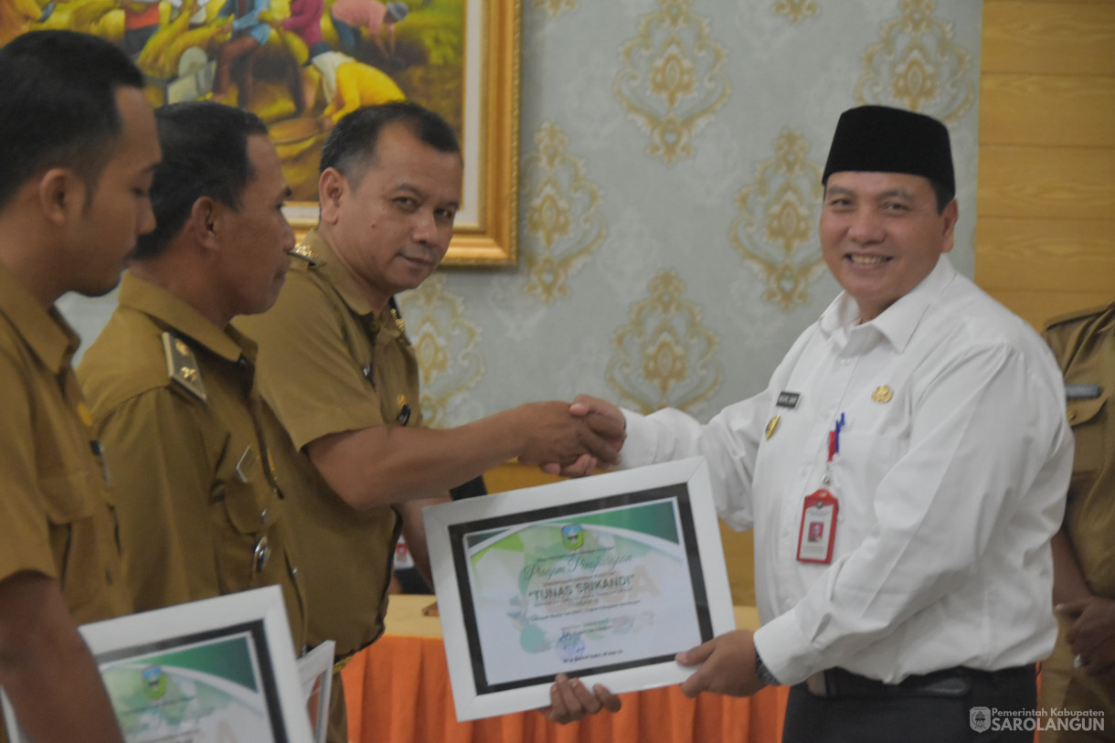 19 Desember 2023 - Rapat Koordinasi Kepala Desa, Lurah Dan Camat Kabupaten Sarolangun Tahun 2023 Di Ruang Aula Utama Kantor Bupati Sarolangun