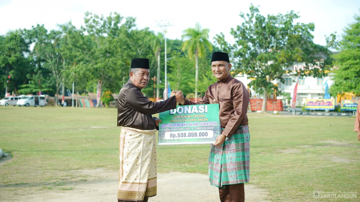 5 Januari 2026 Mengikuti Upacara HUT Provinsi Jambi, Serta Menyerahkan Donasi Pemerintah Daerah Kabupaten Sarolangun Untuk Bencana Alam Sumatera.