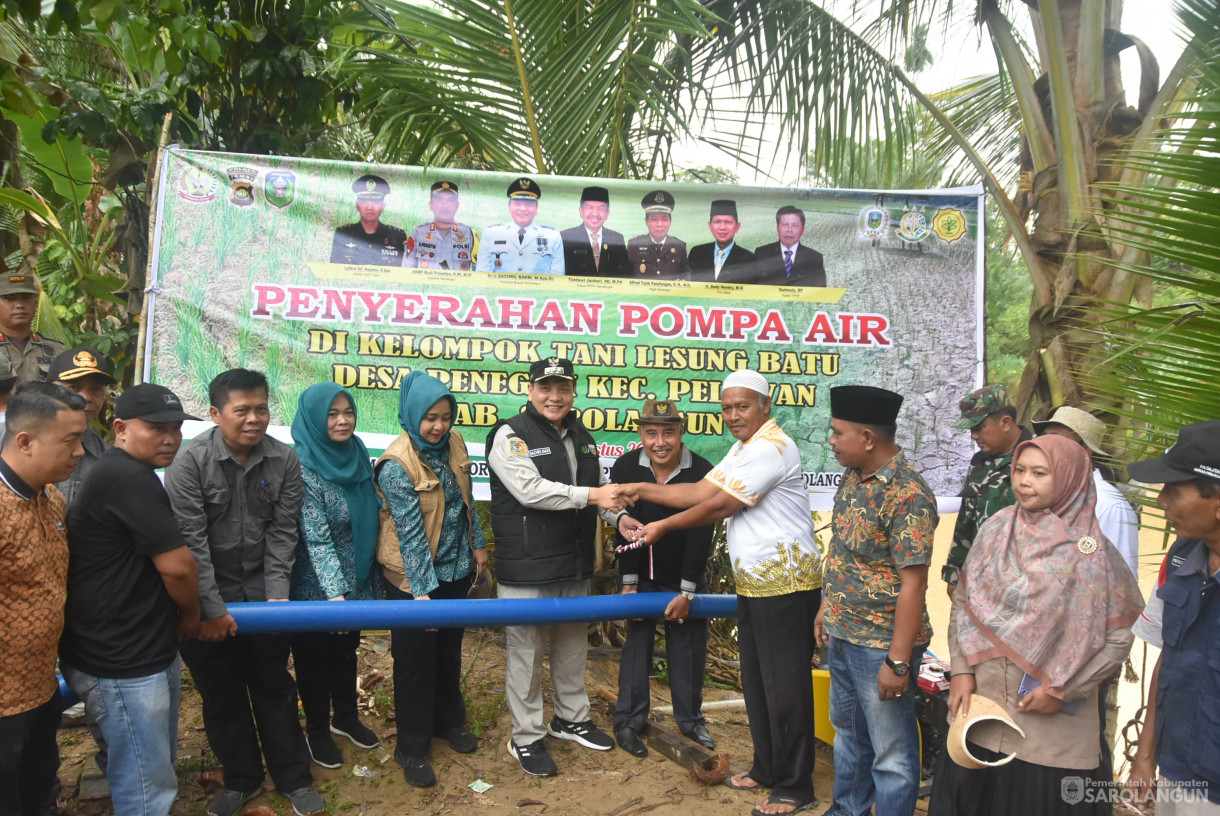 10 Agustus 2024 -&nbsp;Penyerahan Pompa Air di Kelompok Tani Lesung Batu, Bertempat di Desa Panegah Kecamatan Pelawan