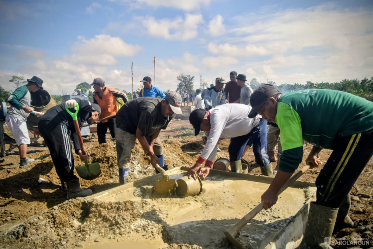 7 September 2025&nbsp; Peletakan Batu Pertama Pembangunan Masjid Abdul Jalil dan Ponpes di Desa Panti