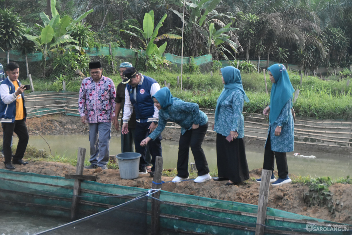 27 April 2024 - Monitoring Penerima Bantuan Dana Fiskal Untuk Ternak Ikan Di Desa Bukit Talang Mas Kecamatan Singkut