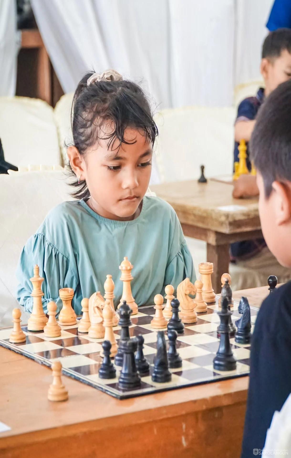 14 Juni 2026 Wakil Bupati Sarolangun Membuka Kejuaraan Catur Junior tingkat SD Kab. Sarolangun di Rumah Dinas Wakil Bupati Sarolangun