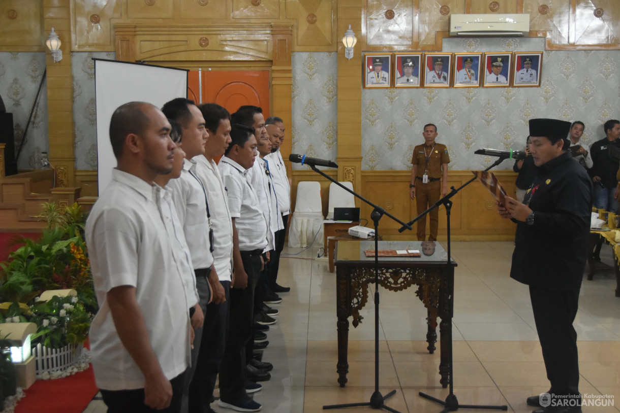 22 Juli 2024 - Pelantikan Pengurus Forum Tanggung Jawab Sosial Dan Lingkungan Perusahaan Atau Coorporate Social Responsibility Kabupaten Sarolangun Masa Bakti 2024 sd 2029, Bertempat di Ruang Aula Utama Kantor Bupati Sarolangun