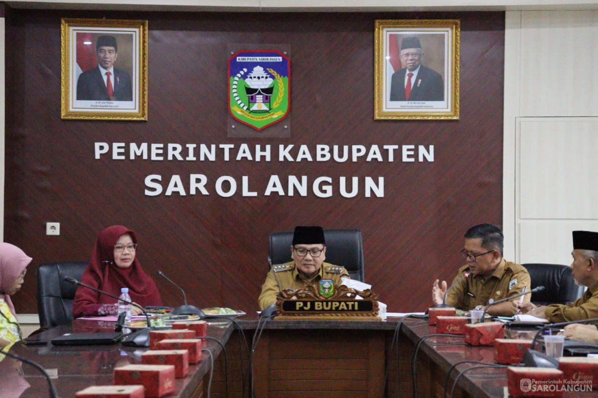 26 Februari 2024 -&nbsp;Exit Meeting Tim BPK RI Perwakilan Provinsi Jambi Pada Pelaksanaan Pemeriksaan Interim atas Laporan Keuangan Pemerintah Daerah Tahun Anggaran 2023 pada Pemerintah Kabupaten Sarolangun