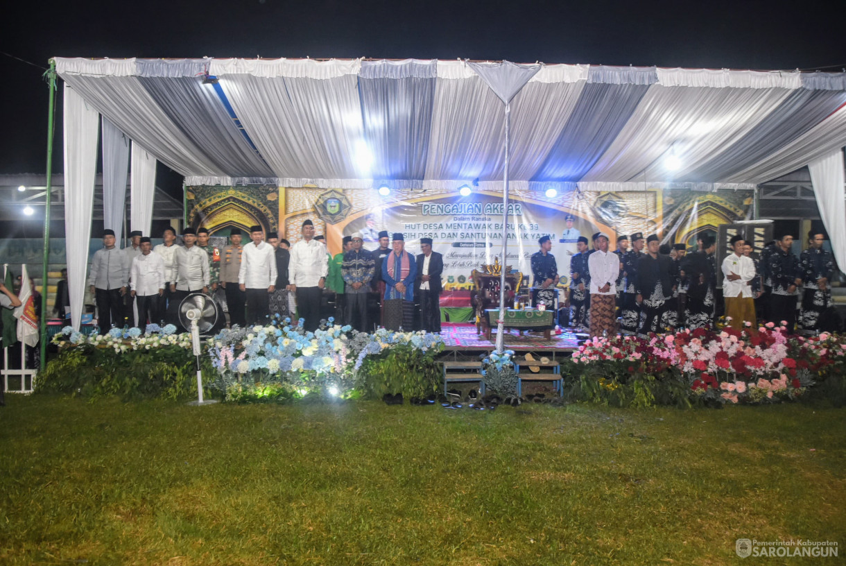 21 Juli 2025 -&nbsp;Pengajian Akbar Dalam Rangka HUT Desa Mentawak Baru ke 39 dan Santunan Anak Yatim