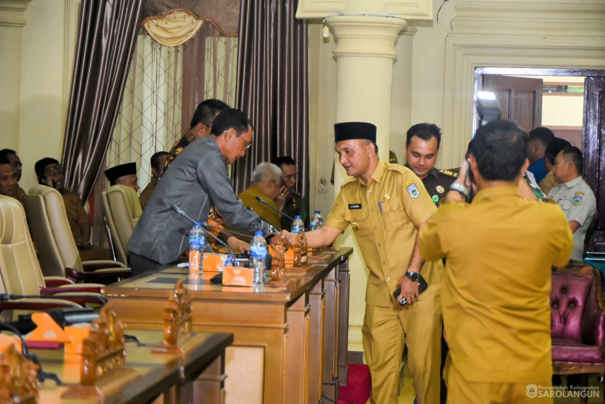 28 April 2025 - Rapat Paripurna Tingkat I Tahap II Pandangan Umum Fraksi DPRD Terhadap Penyampaian Laporan Keterangan Pertanggungjawaban Bupati Sarolangun Tahun 2024