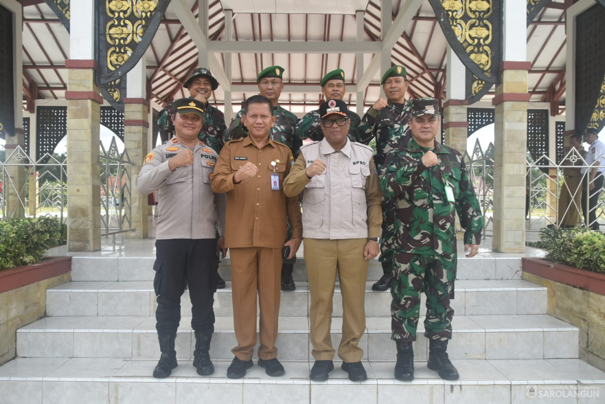 24 Desember 2024 - Apel Gabungan Dan Gelar Pasukan Siaga Bencana Hidrometeorologi di Kabupaten Sarolangun Tahun 2024, Bertempat di Lapangan Gunung Kembang Sarolan