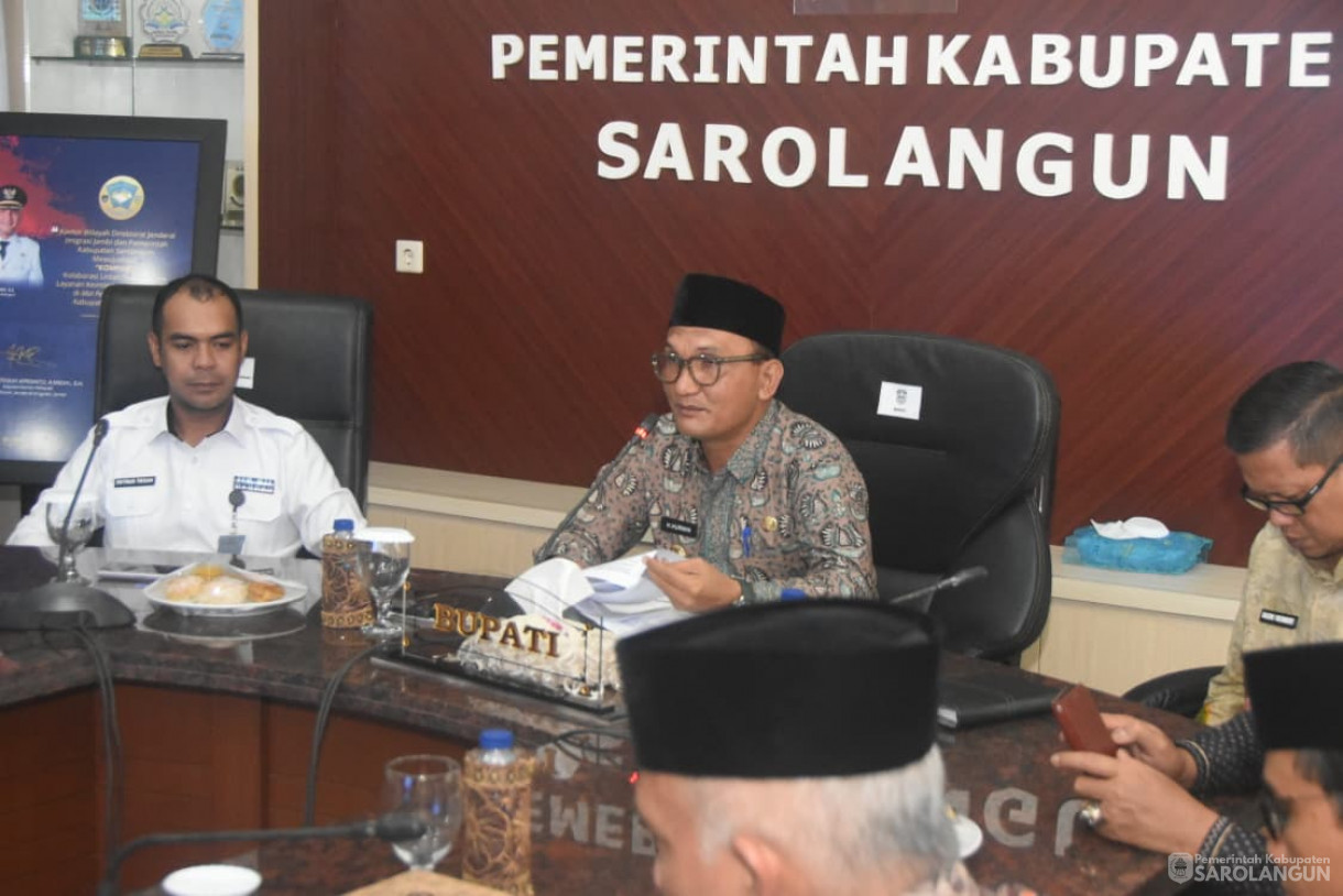 Penandatanganan Kerjasama Antara Pemerintah Kabupaten Sarolangun dengan Kantor Wilayah Direktorat Jenderal Imigrasi Jambi